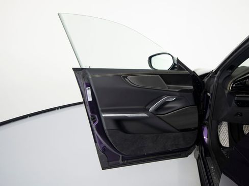 Used 2025 Ferrari Purosangue image 9