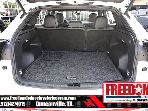 Used 2021 Volkswagen Atlas Cross Sport SE w/ Panoramic Sunroof Package FWD image 43