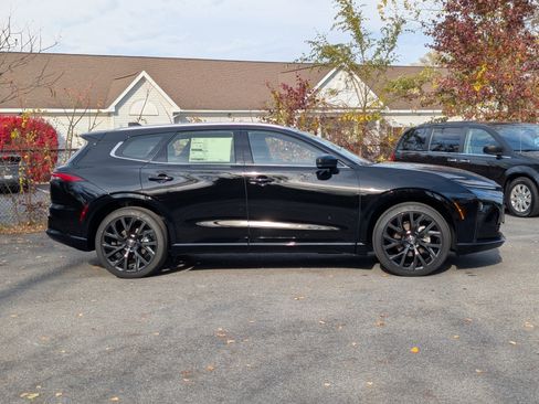 New 2025 Toyota Crown Signia image 13