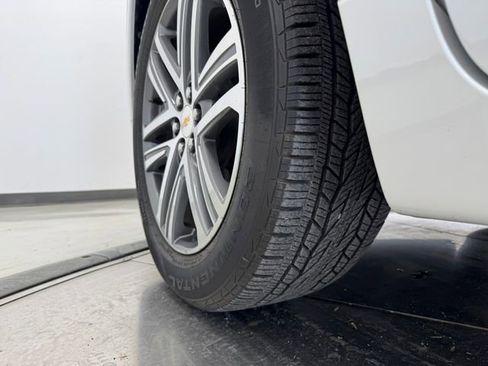Used 2023 Chevrolet Traverse High Country w/ LPO, Floor Liner Package FWD image 11