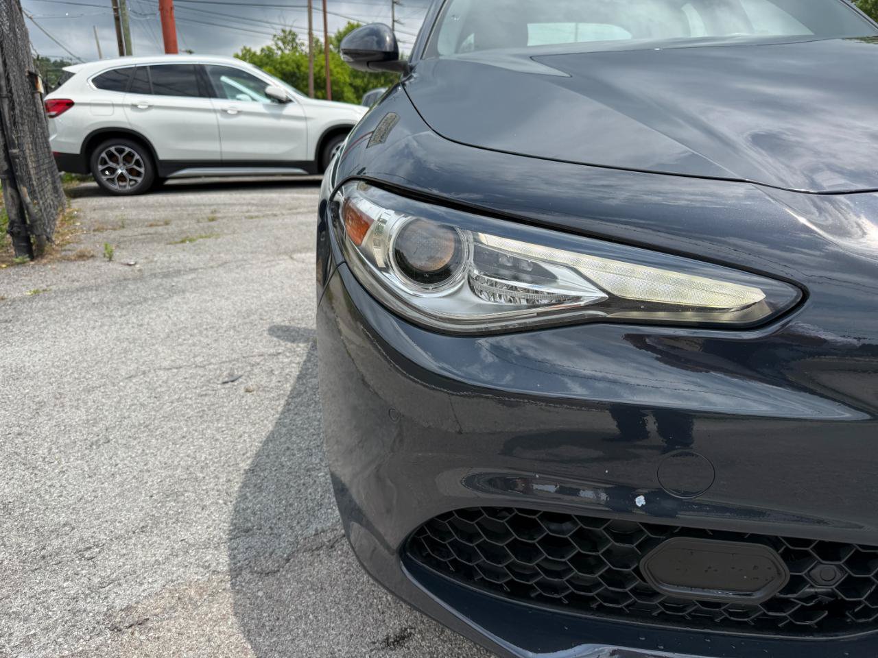 Used 2019 Alfa Romeo Giulia Ti Sport w/ Quick Order Package 22U Sport RWD image 5