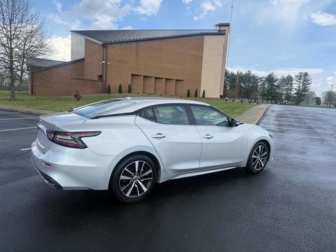 Used 2022 Nissan Maxima SV w/ Floor Mat Group image 3