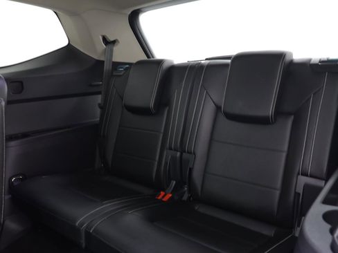 Used 2023 Volkswagen Atlas SE w/ Panoramic Sunroof Package image 13