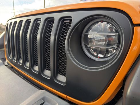 Used 2021 Jeep Wrangler Sport S image 7