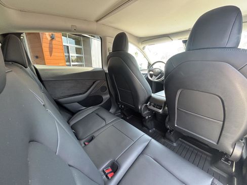 Used 2022 Tesla Model Y Performance AWD/4WD image 20