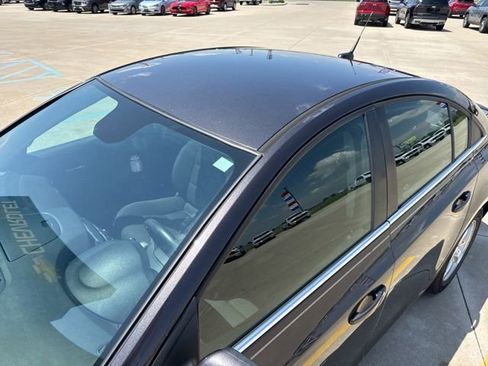Used 2013 Chevrolet Cruze LT w/ Spring Special Edition FWD image 3
