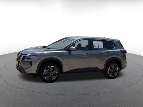 Used 2025 Nissan Rogue SV AWD/4WD image 8