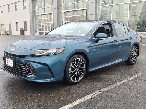 Certified 2025 Toyota Camry XLE w/ Premium Plus Package image 3