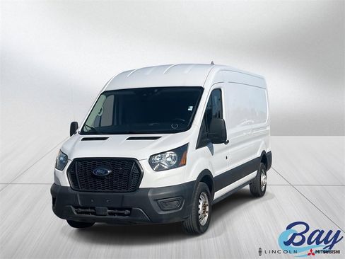 Used 2023 Ford Transit 250 Medium Roof AWD image 3
