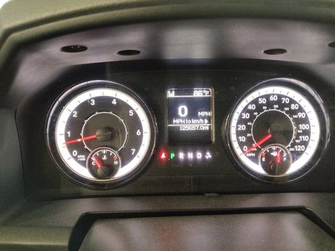 Used 2020 RAM 1500 Classic SLT RWD image 23