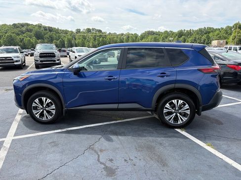 Used 2023 Nissan Rogue SV FWD image 7