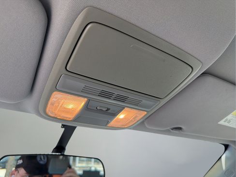 Used 2019 Honda CR-V LX image 24
