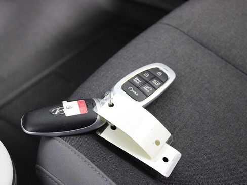 Used 2024 Hyundai Ioniq 5 SEL image 26