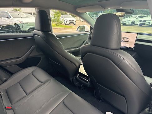 Used 2024 Tesla Model 3 Standard Range RWD image 11