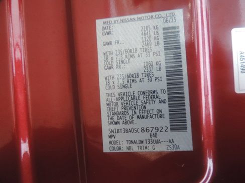 Certified 2025 Nissan Rogue SV FWD image 26