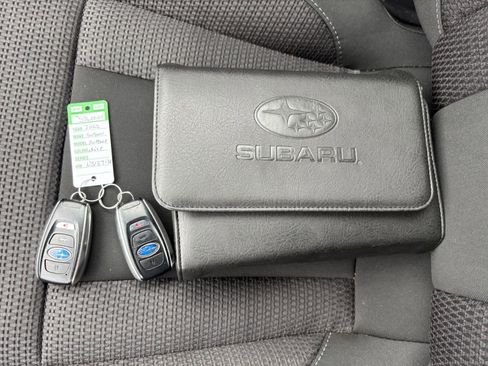 Used 2022 Subaru Outback Premium image 20