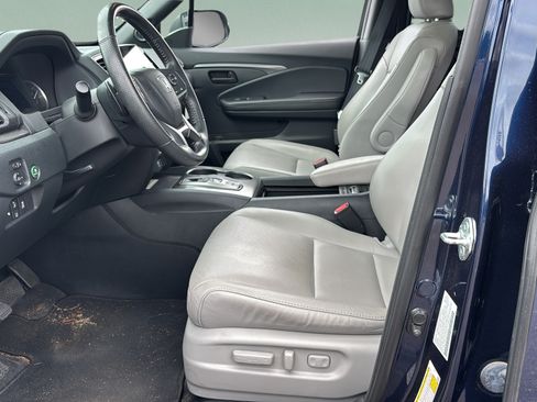 Certified 2023 Honda Passport EX-L image 9