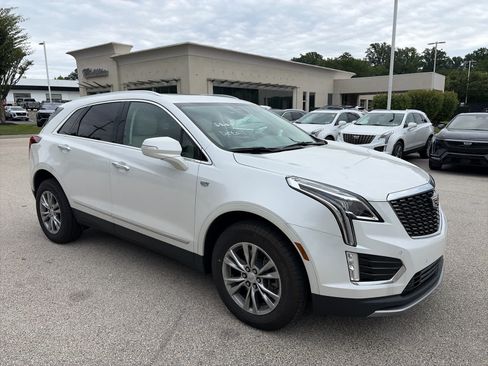 Used 2022 Cadillac XT5 Premium Luxury AWD/4WD image 5