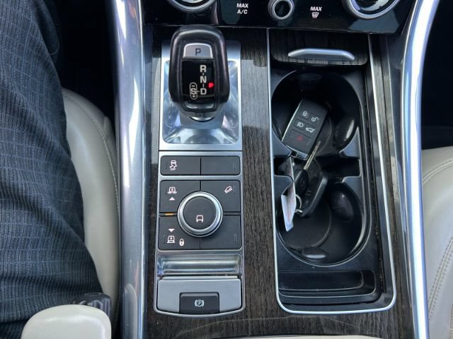 Used 2018 Land Rover Range Rover Sport HSE AWD/4WD image 27