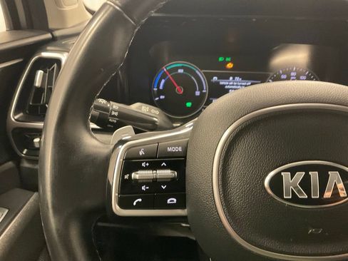 Used 2021 Kia Sorento S FWD image 16