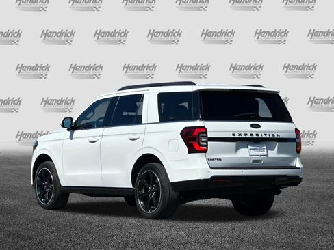Used 2022 Ford Expedition Limited image 7