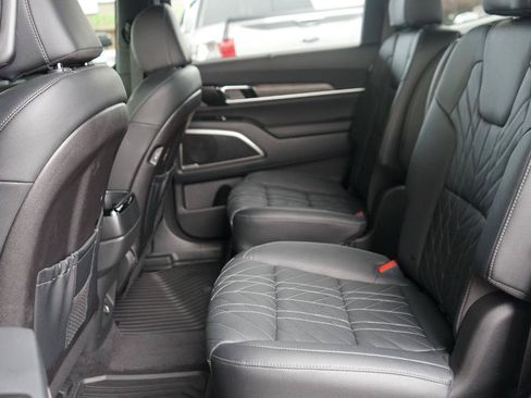 Used 2025 Kia Telluride EX X-Line AWD/4WD image 26