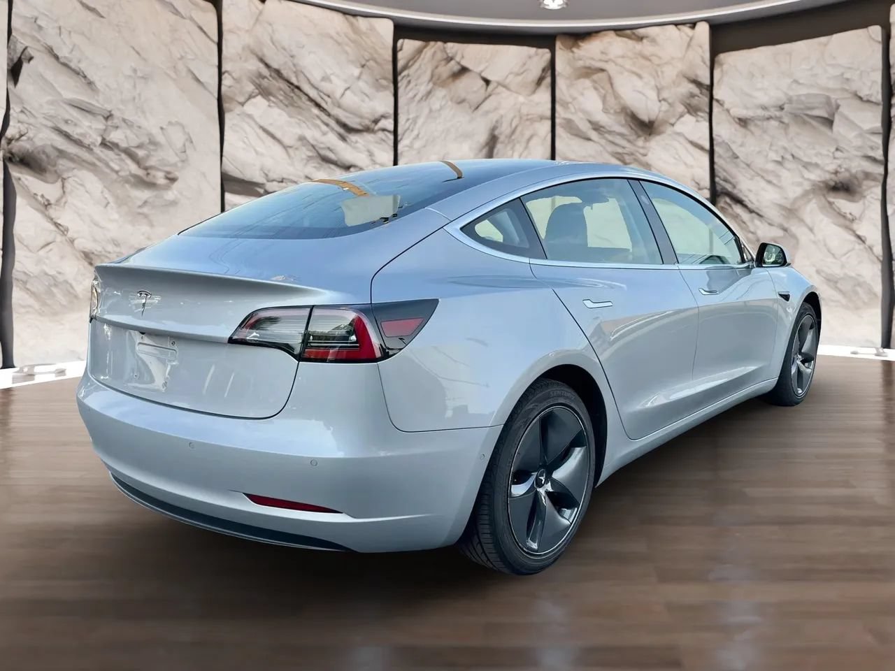 Used 2018 Tesla Model 3 Long Range RWD image 7