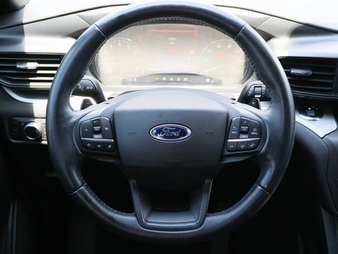 Used 2020 Ford Explorer XLT RWD image 14