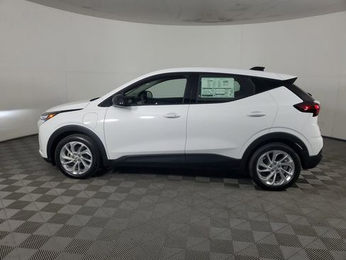 New 2027 Chevrolet Bolt LT FWD image 7