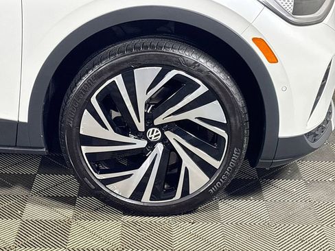Certified 2025 Volkswagen ID.4 Pro S Plus AWD/4WD image 24