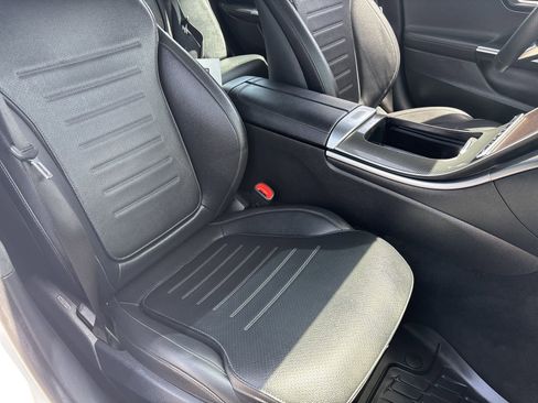 Used 2023 Mercedes-Benz C 300 4MATIC Sedan image 10