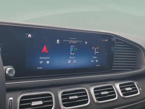 Certified 2026 Mercedes-Benz GLS 450 4MATIC image 28