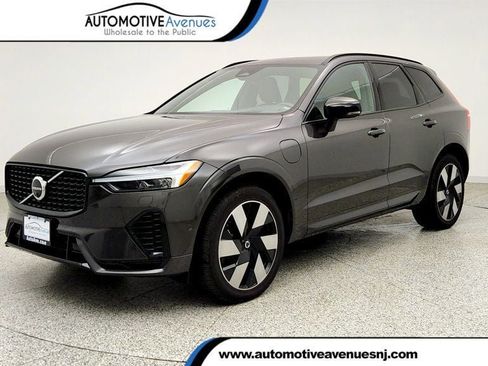 Used 2024 Volvo XC60 T8 Ultimate w/ Climate Package AWD/4WD image 1