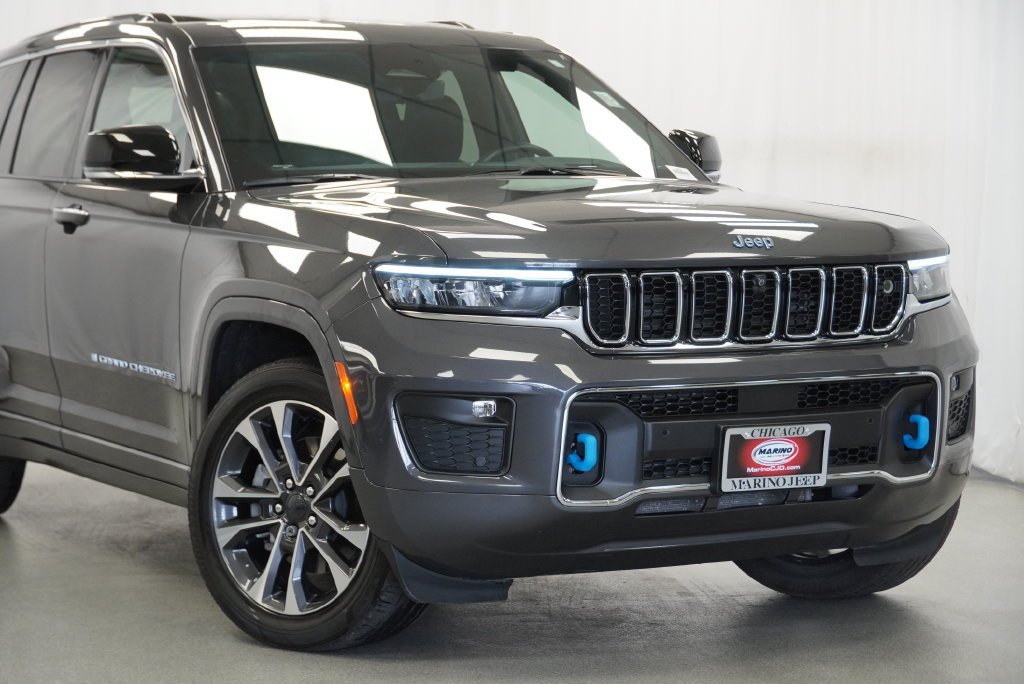 Used 2023 Jeep Grand Cherokee Overland w/ Advanced Protech Group III AWD/4WD image 6