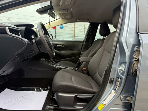 Used 2021 Toyota Corolla LE image 18