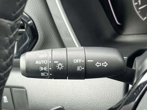 Used 2025 Honda Pilot EX-L image 25