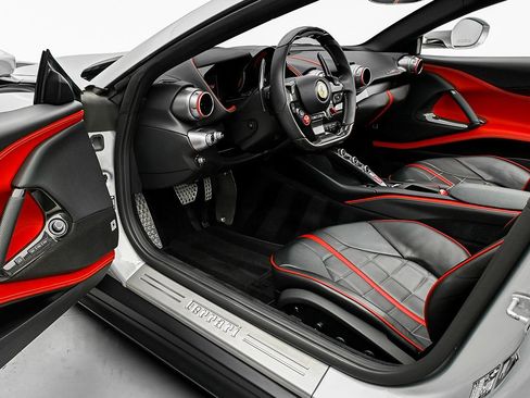 Certified 2021 Ferrari 812 GTS RWD image 11