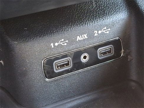 Used 2019 Dodge Durango GT image 27