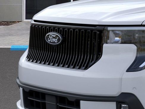 New 2025 Ford Maverick Lobo image 18