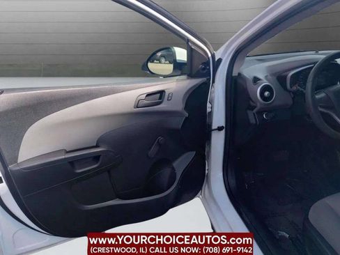 Used 2018 Chevrolet Sonic LS FWD image 10