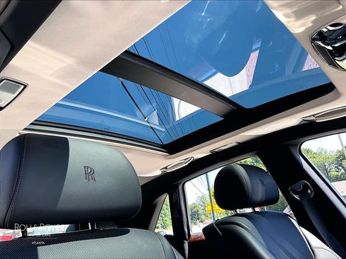 Used 2016 Rolls-Royce Ghost RWD image 19