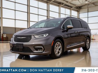 Used 2023 Chrysler Pacifica Limited