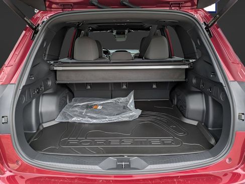 Certified 2025 Subaru Forester Premium w/ Convenience Package #1 AWD/4WD image 12