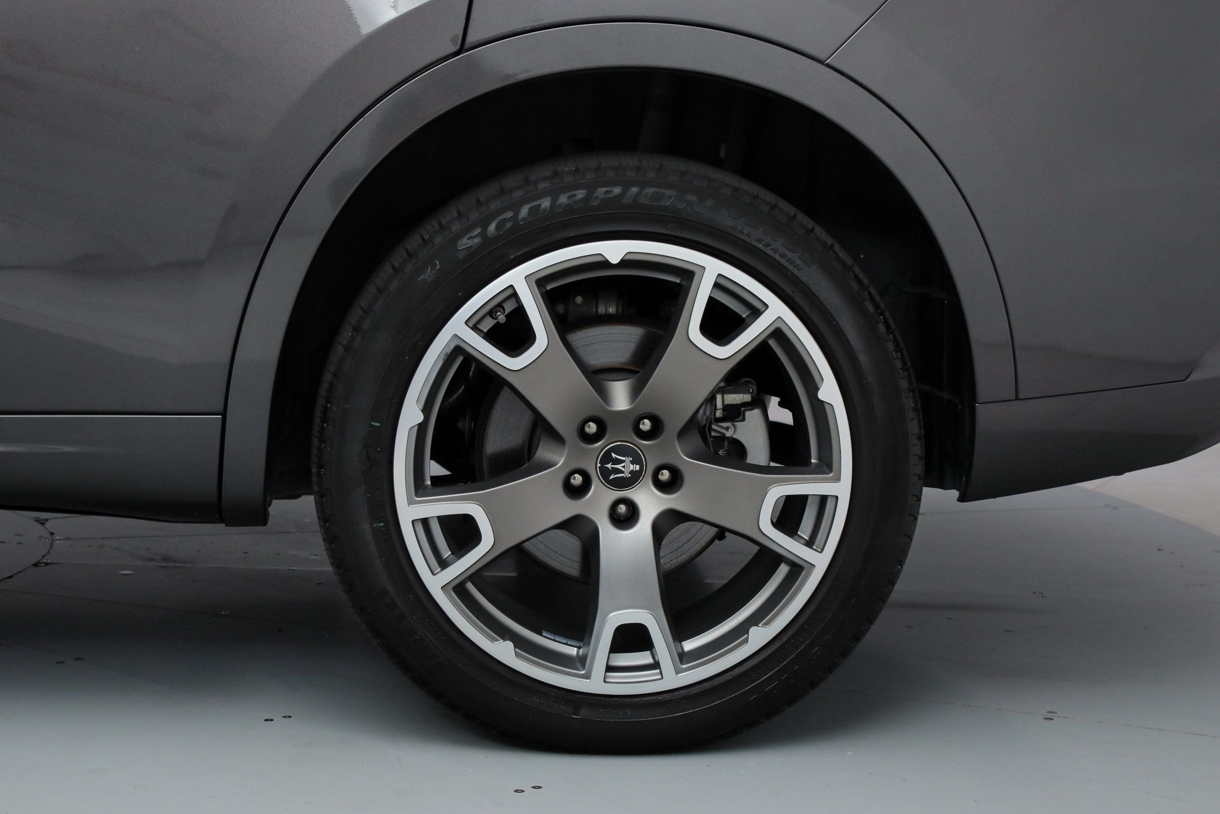 Certified 2023 Maserati Levante GT AWD/4WD image 19