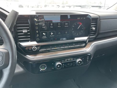 Used 2024 GMC Sierra 1500 Elevation image 11