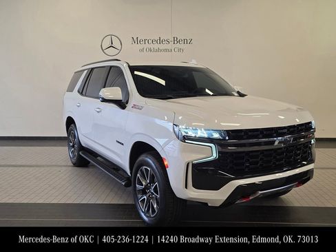 Used 2022 Chevrolet Tahoe Z71 w/ Luxury Package image 3