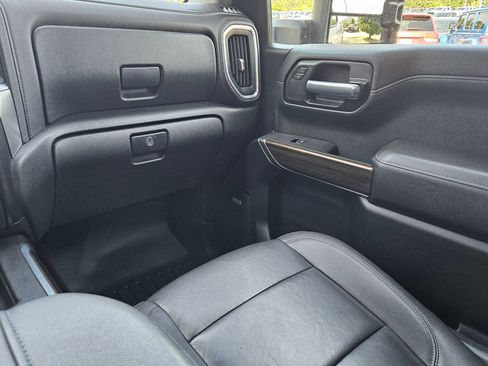 Used 2021 Chevrolet Silverado 1500 RST AWD/4WD image 11
