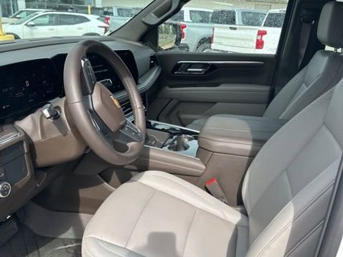 Used 2026 Chevrolet Tahoe LT w/ Comfort Package RWD image 40