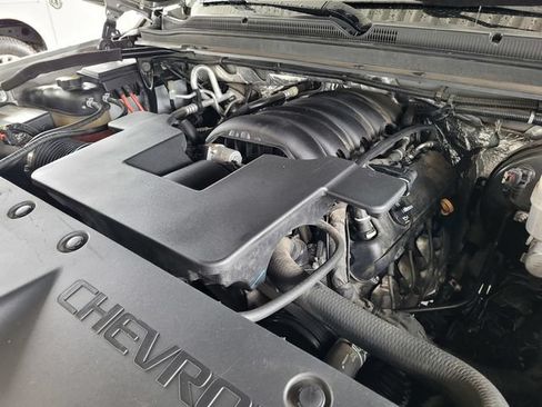 Used 2018 Chevrolet Tahoe Premier AWD/4WD image 27