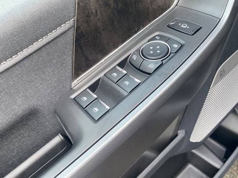 Used 2026 Ford F350 Lariat w/ FX4 Off-Road Package image 14